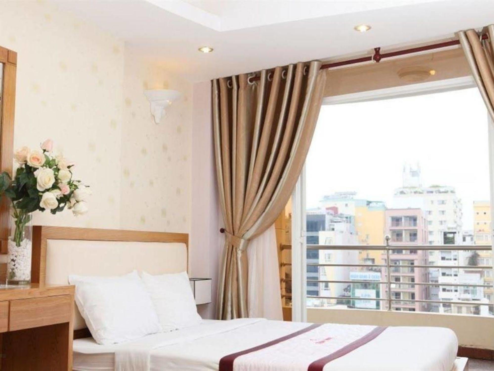Ruby Hotel Ho Či Minovo Město Exteriér fotografie