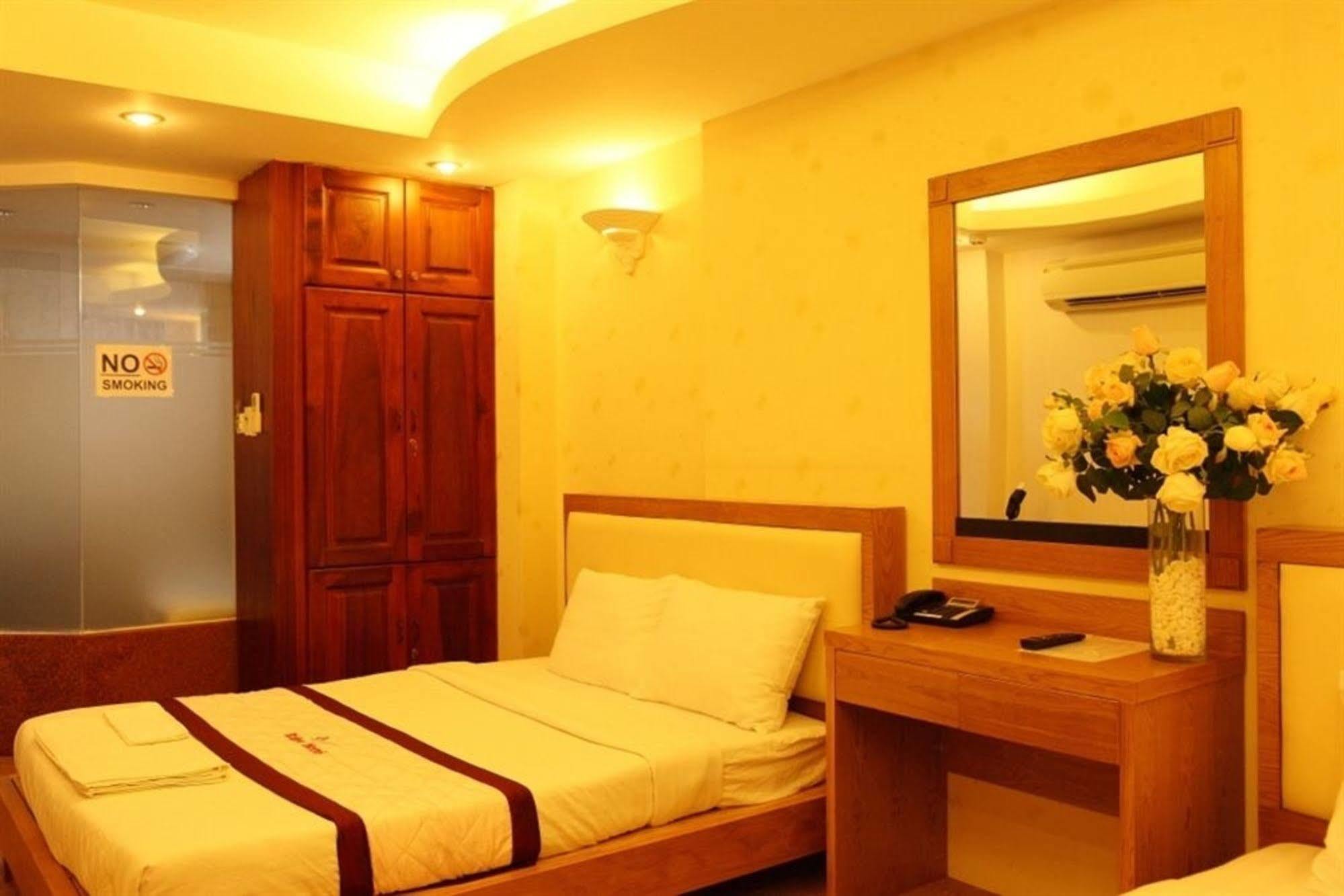 Ruby Hotel Ho Či Minovo Město Exteriér fotografie